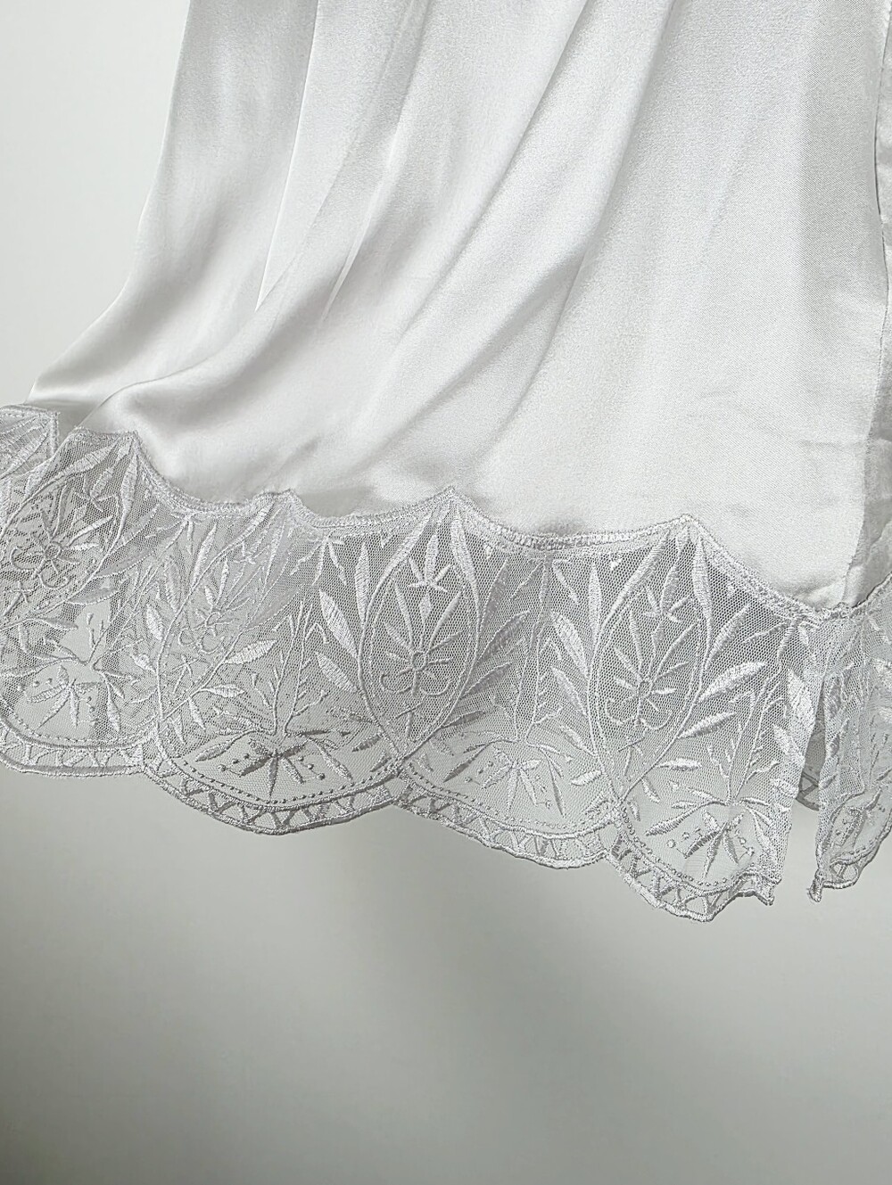 White House Black Market 100% Silk Silver Chemise/Camisole Size Medium - Picture 5 of 11